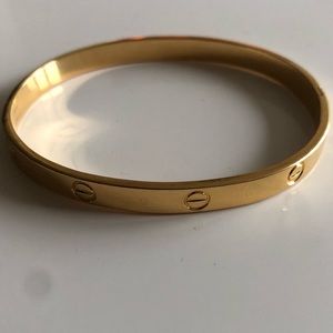 Gold bracelet